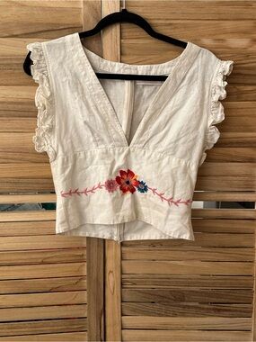 Carolina K V-Neck Cropped Top with Floral Embroidery size XS